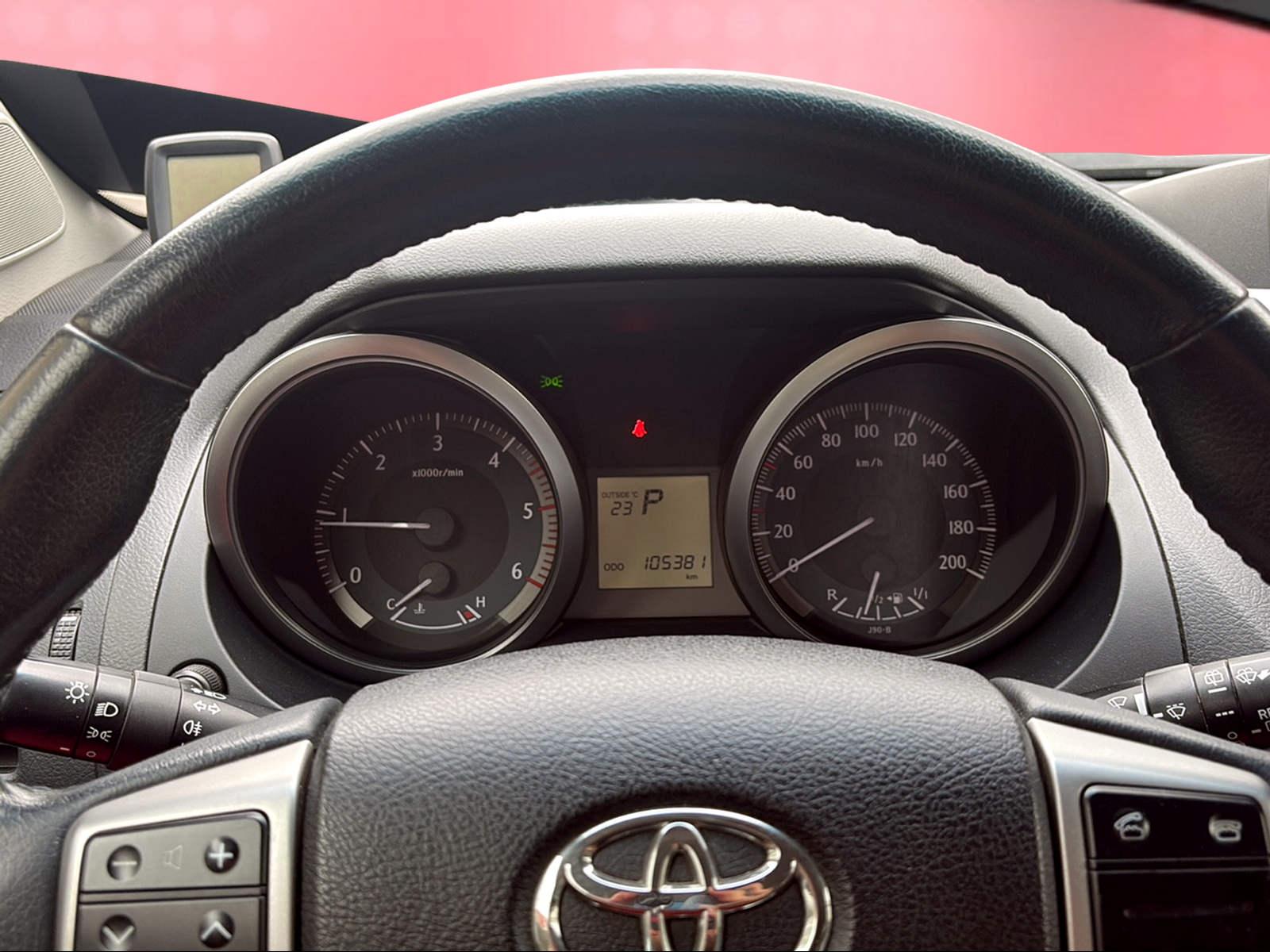 TOYOTA Land Cruiser 3.0 D-4D Linea Luna-image-5