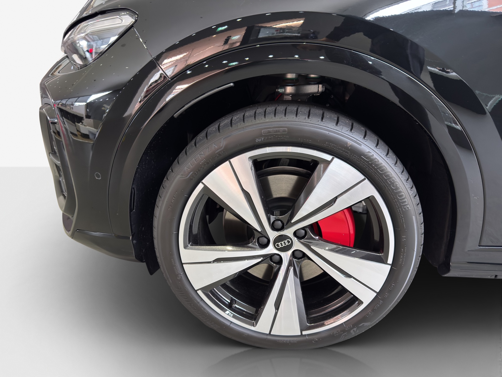 AUDI 2.0 e-hybrid 270 quattro S-Tronic-image-4