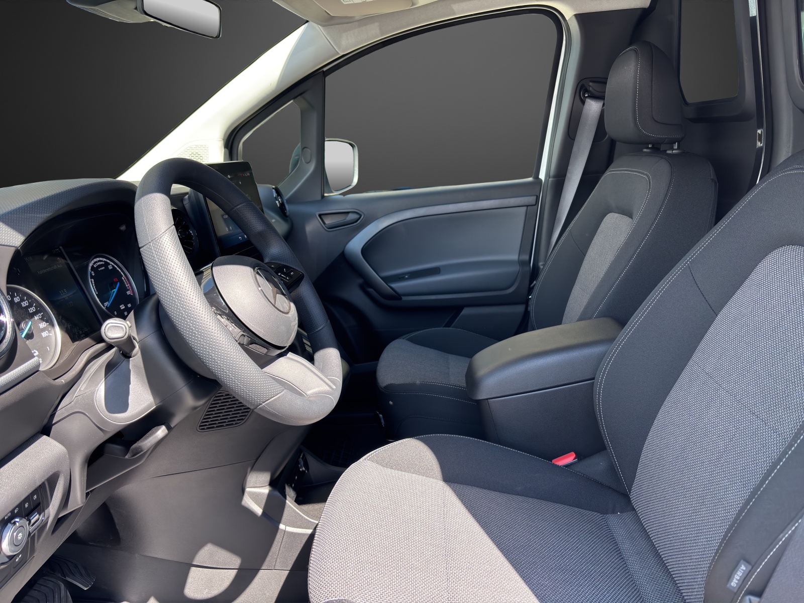 MERCEDES-BENZ eCitan 45kWh Base-image-9