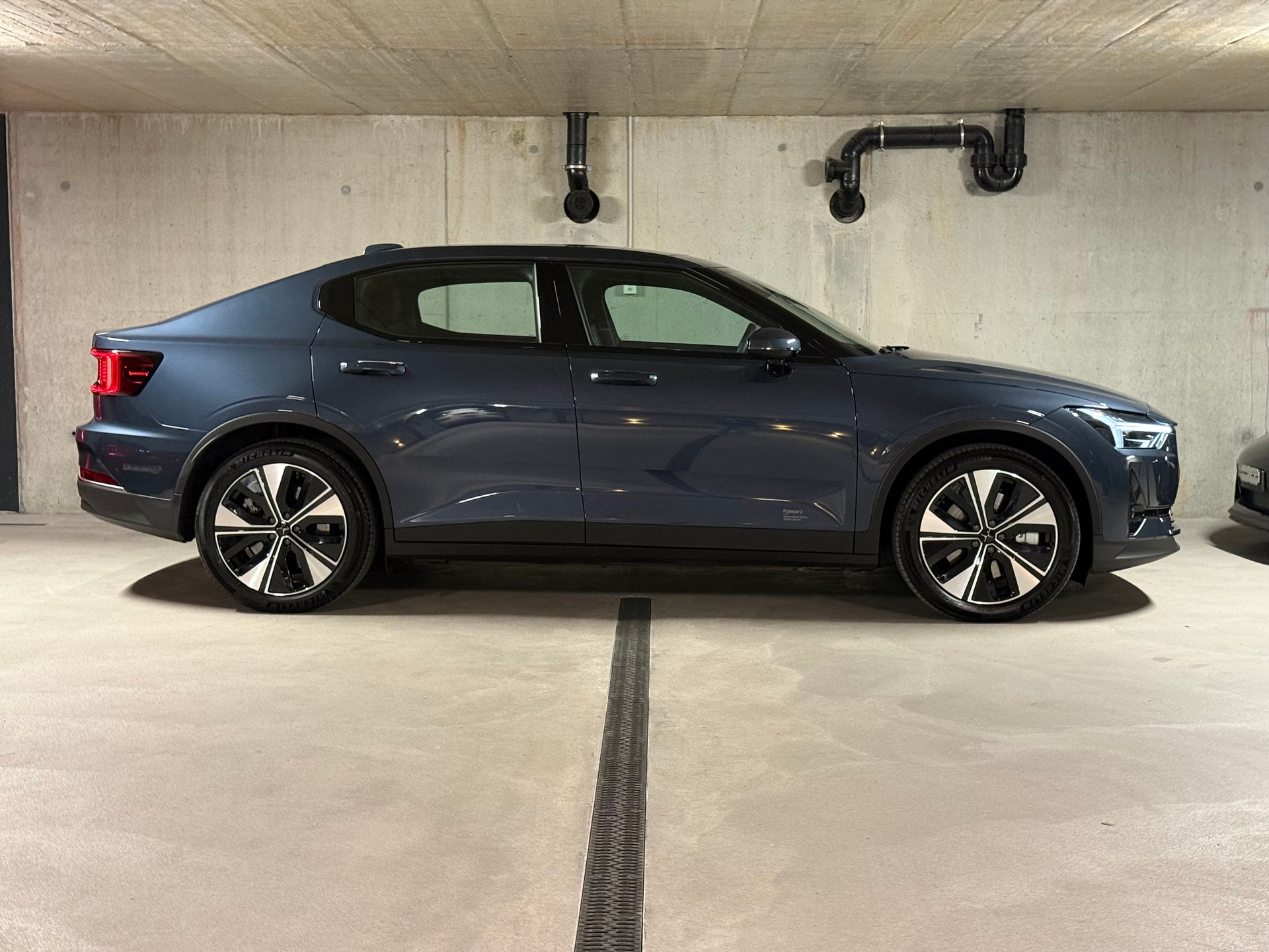 POLESTAR Polestar 2 Long Range Dual 78 kWh MY23-image-7