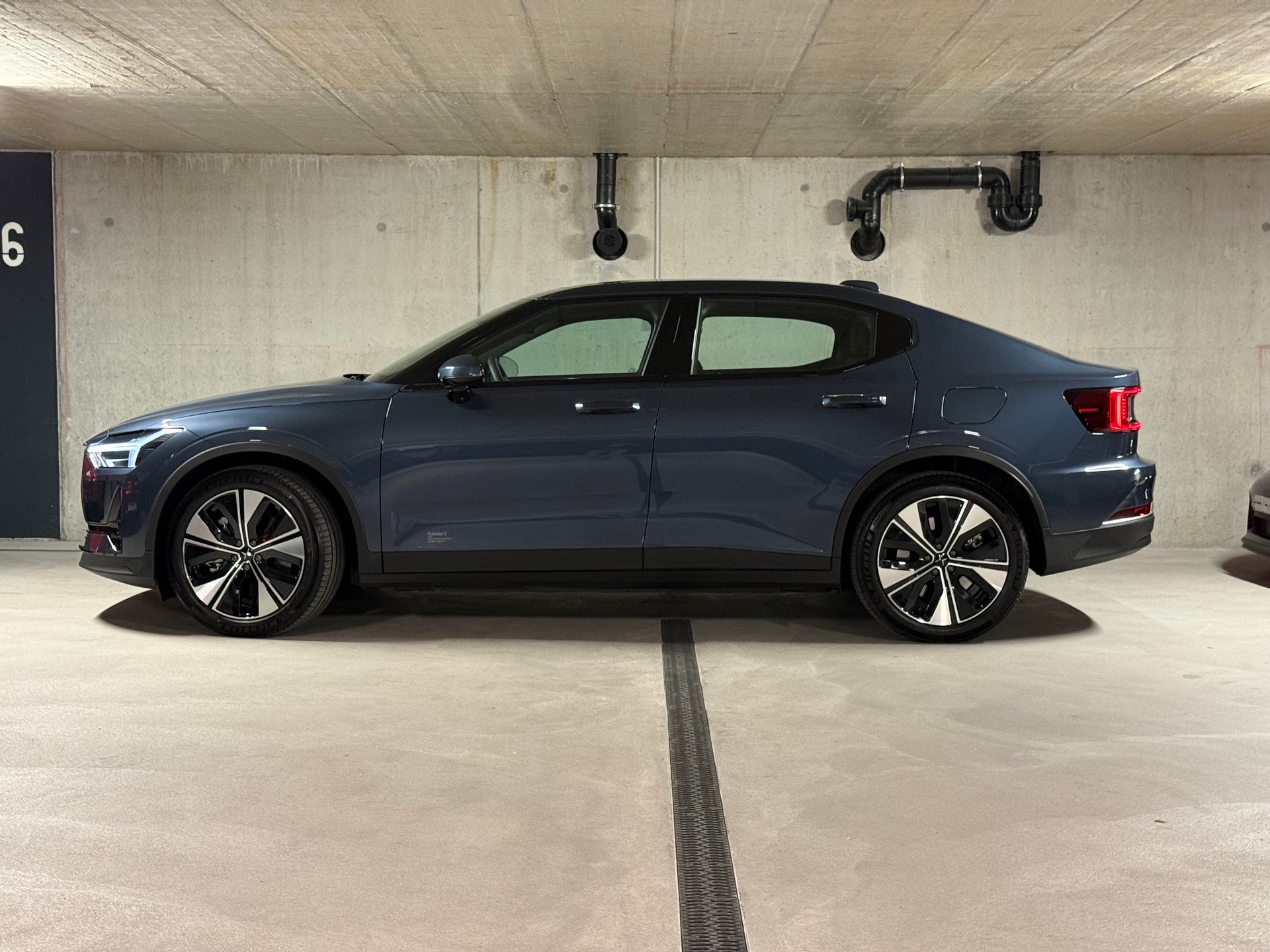 POLESTAR Polestar 2 Long Range Dual 78 kWh MY23-image-3
