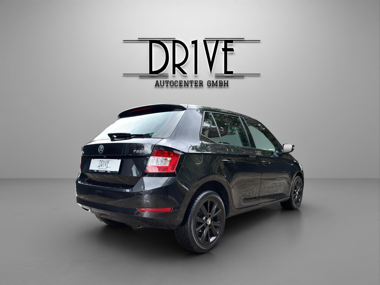 SKODA Fabia 1.0 TSI Ambition DSG-image-4