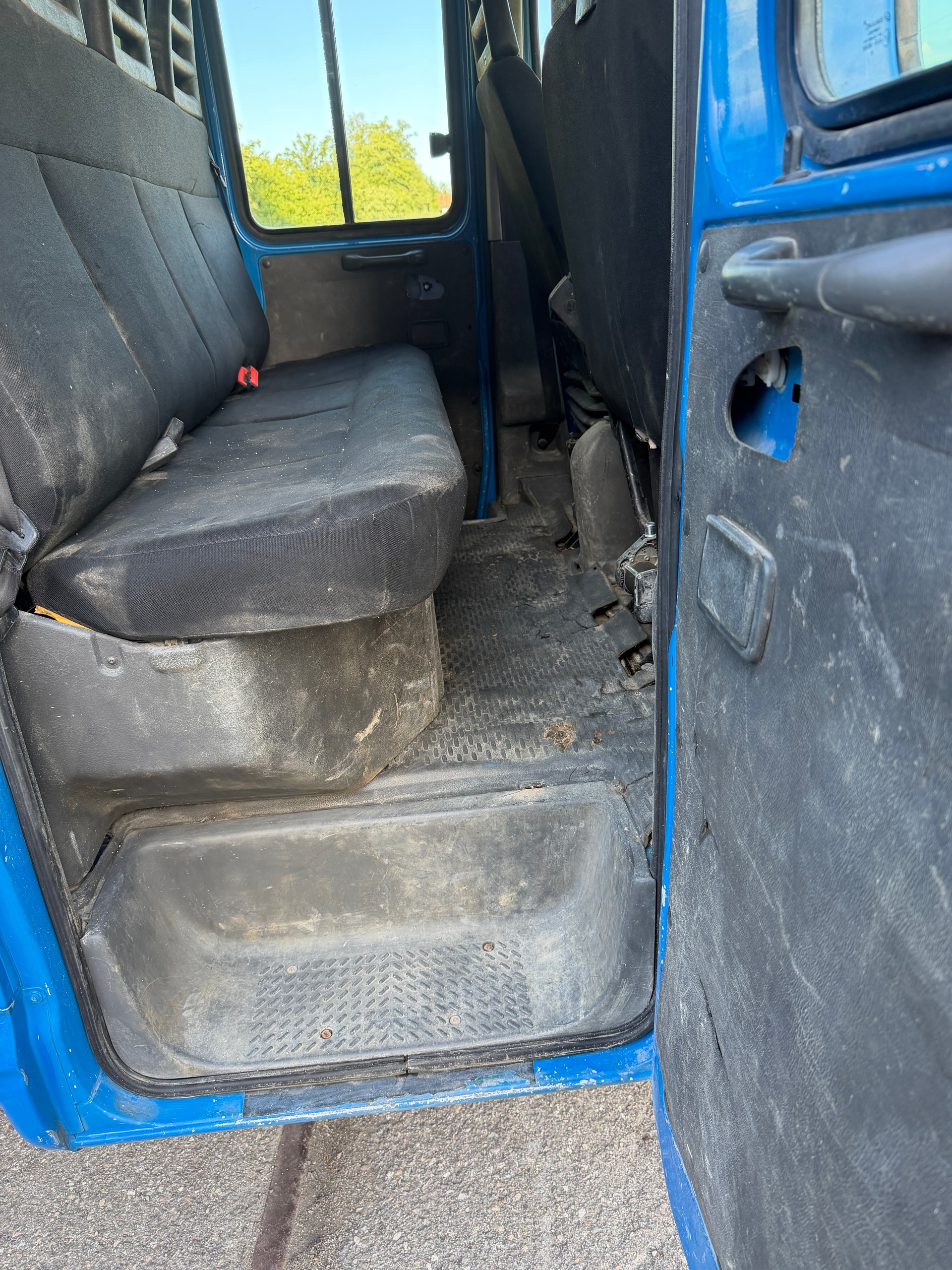IVECO 35C15-image-9