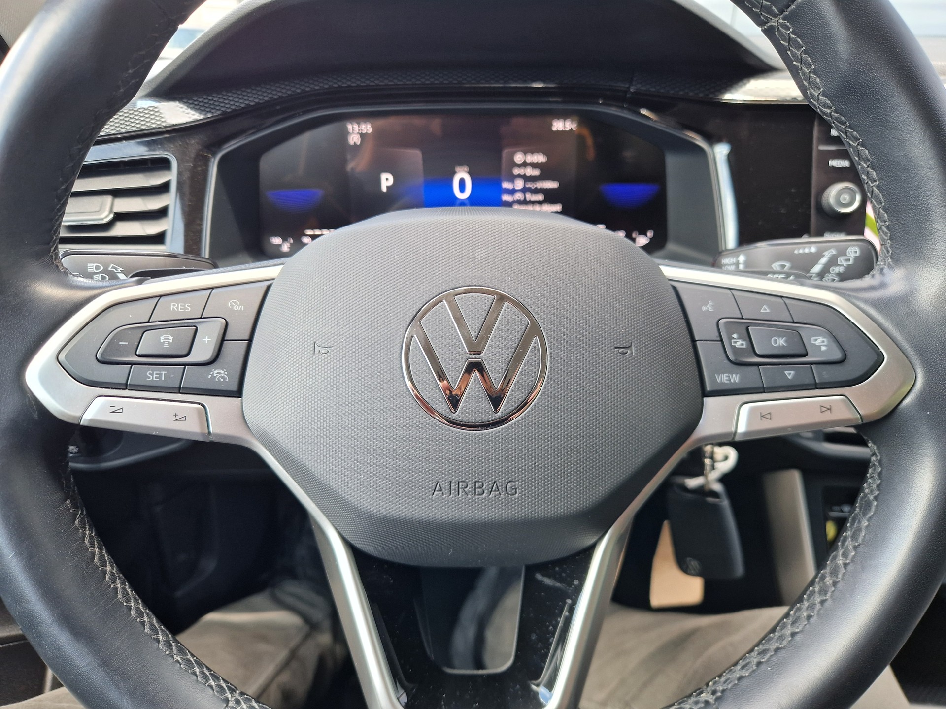 VW Taigo 1.0 TSI Life DSG-image-4