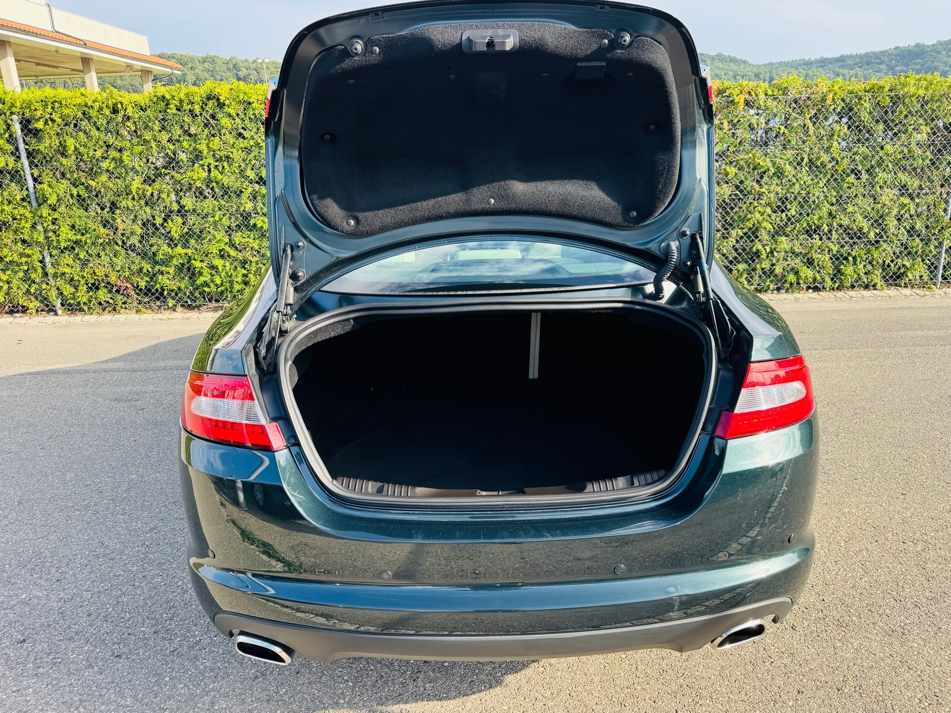 JAGUAR XF 3.0d S V6 Premium Luxury-image-14