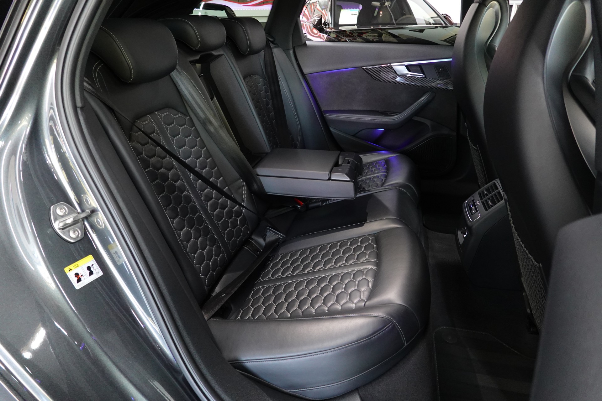 AUDI RS4 AVANT 2.9 QUATTRO TFSI TIPTRONIC CH-FZ FULL ON TOP-image-36