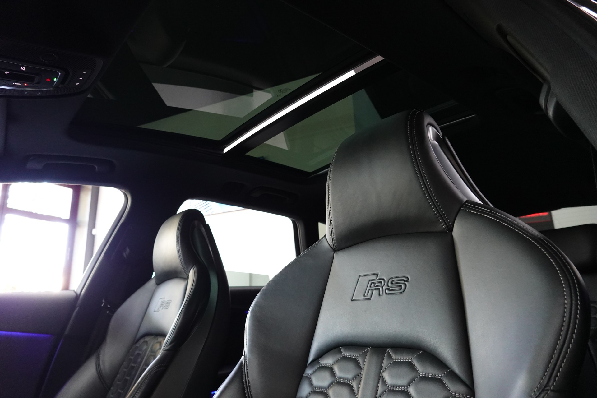 AUDI RS4 AVANT 2.9 QUATTRO TFSI TIPTRONIC CH-FZ FULL ON TOP-image-31