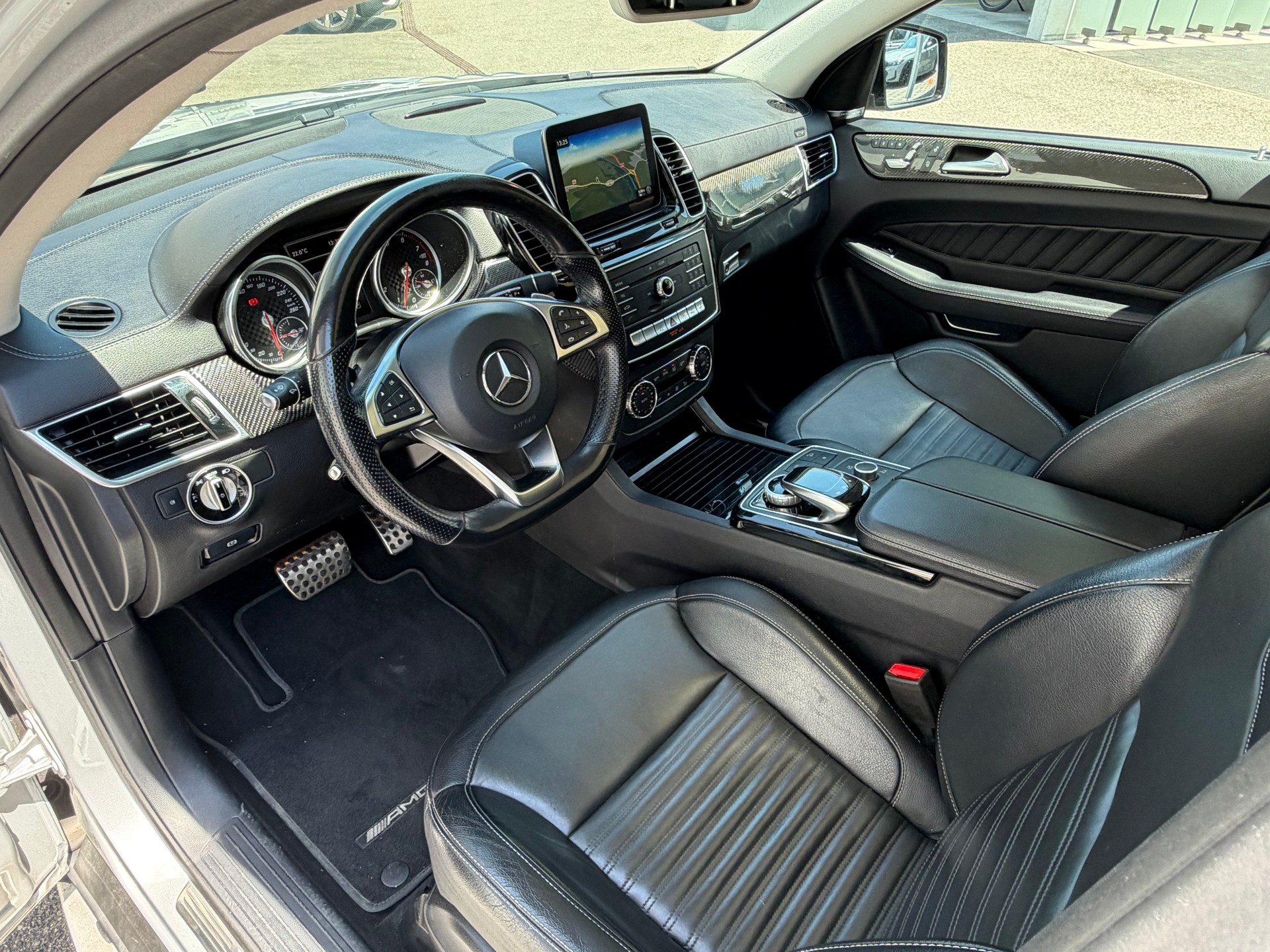MERCEDES-BENZ GLE Coupé 450 AMG 4Matic 9G-Tronic-image-18