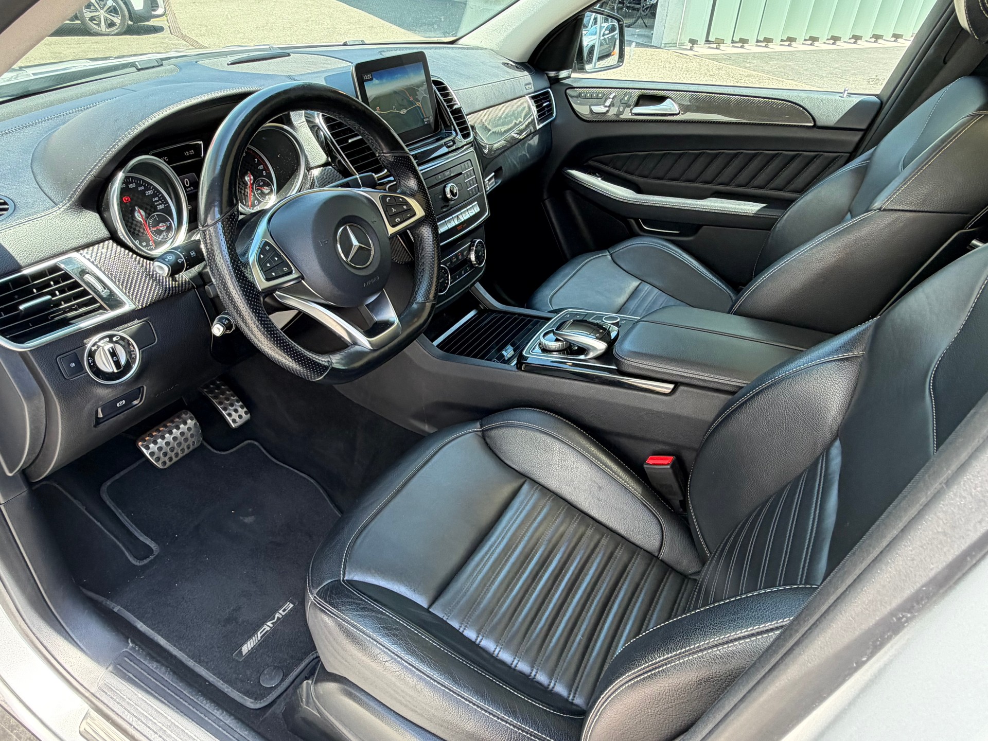MERCEDES-BENZ GLE Coupé 450 AMG 4Matic 9G-Tronic-image-17