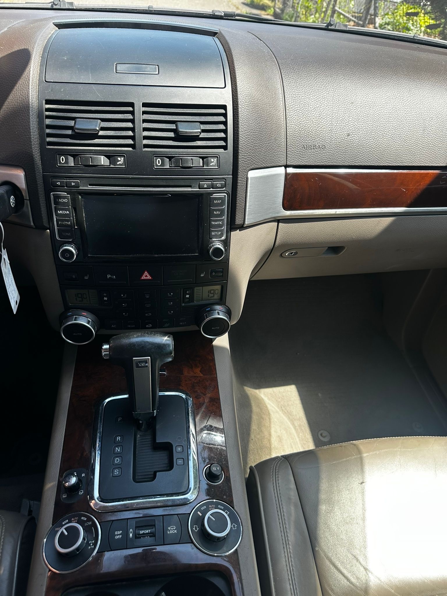 VW Touareg 3.0 TDI Tiptronic-image-7