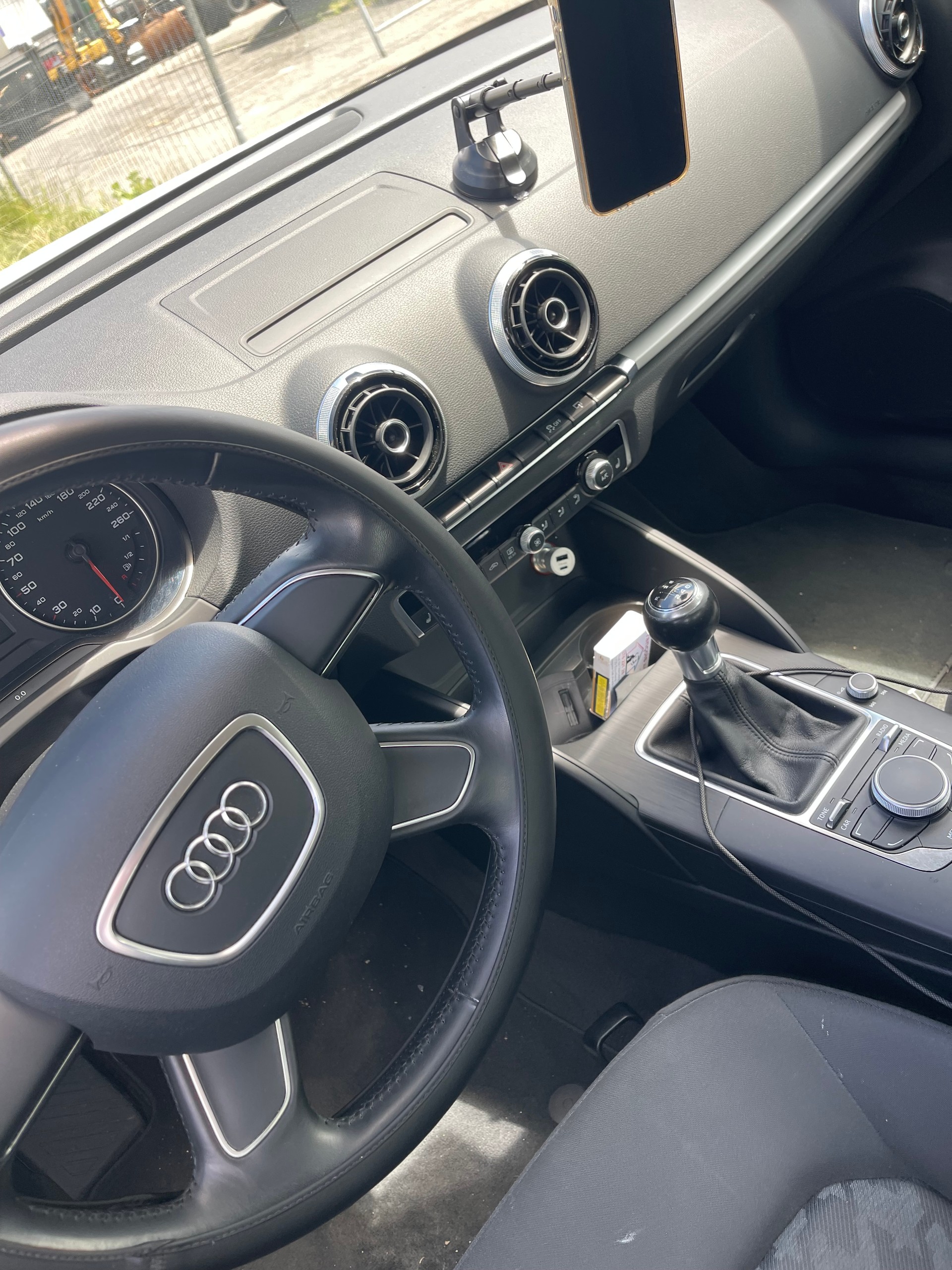 AUDI 1.6 TDI-image-1