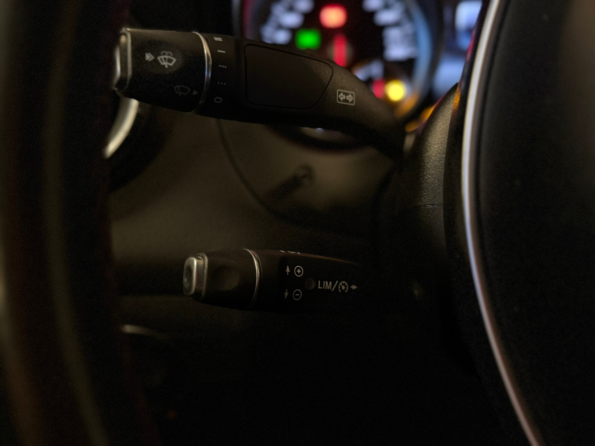 MERCEDES-BENZ CLA 200 AMG Line 7G-DCT-image-17