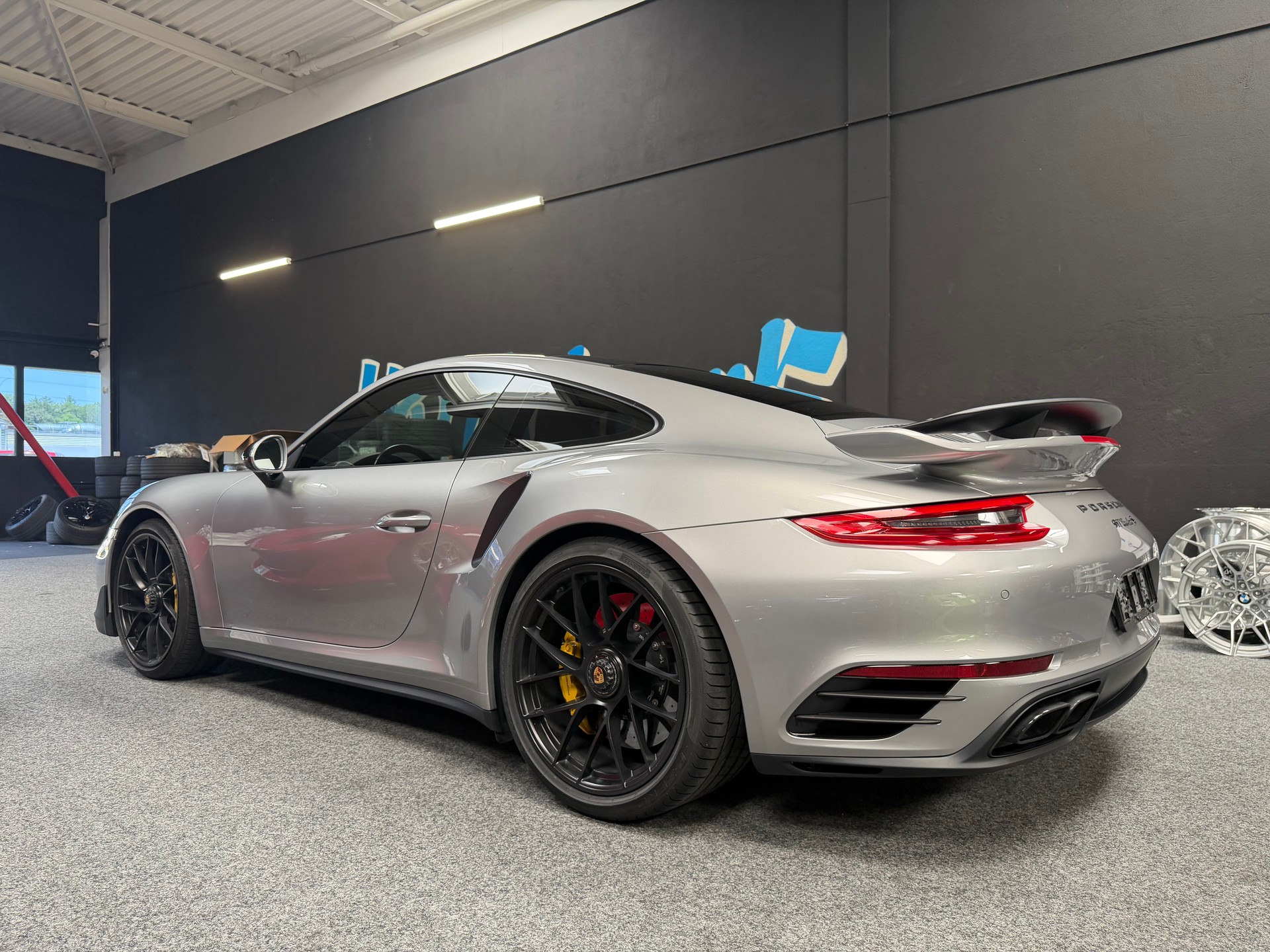 PORSCHE 911 Turbo S PDK-image-5
