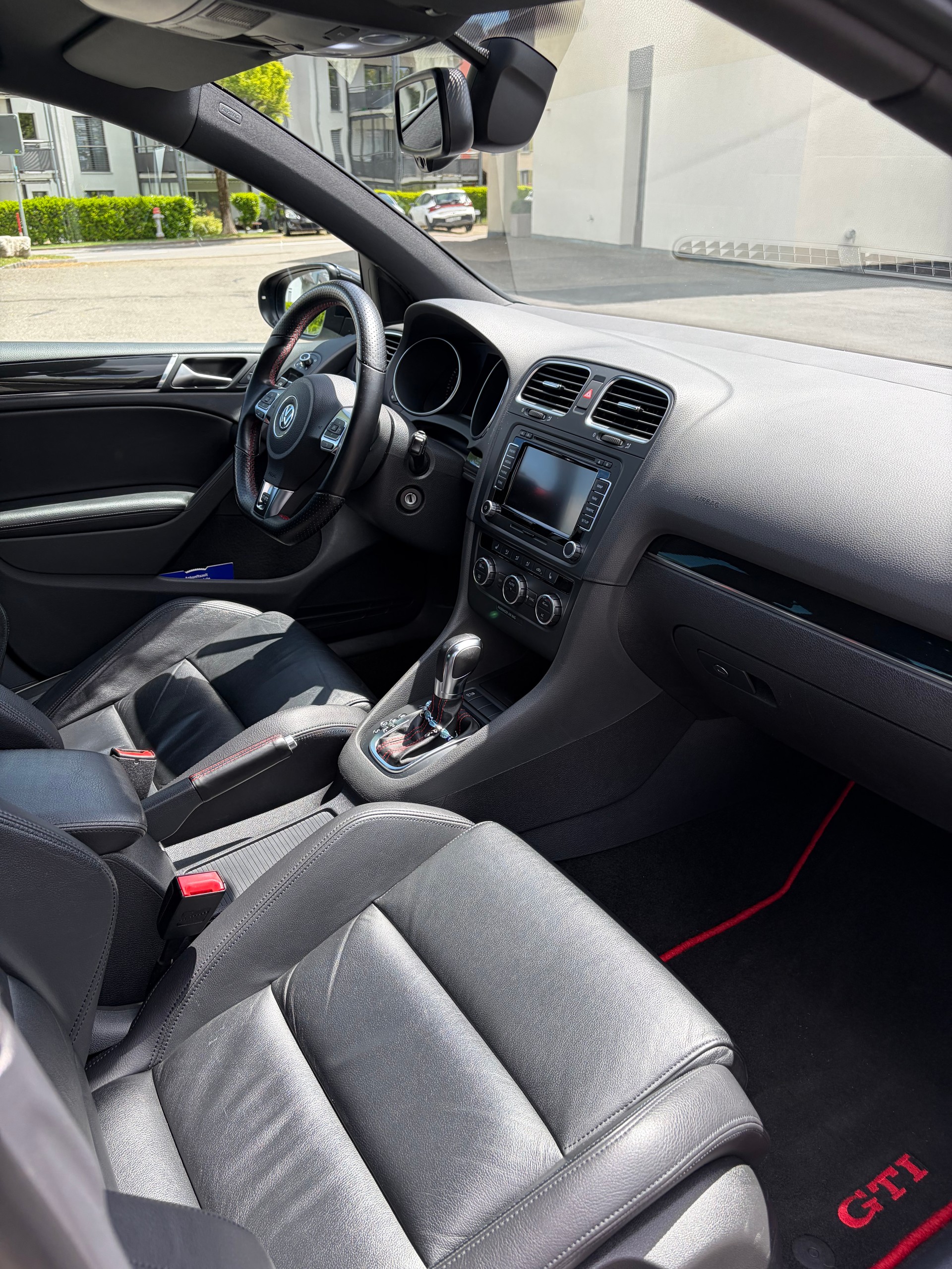 VW 2.0 TSI GTI DSG-image-3
