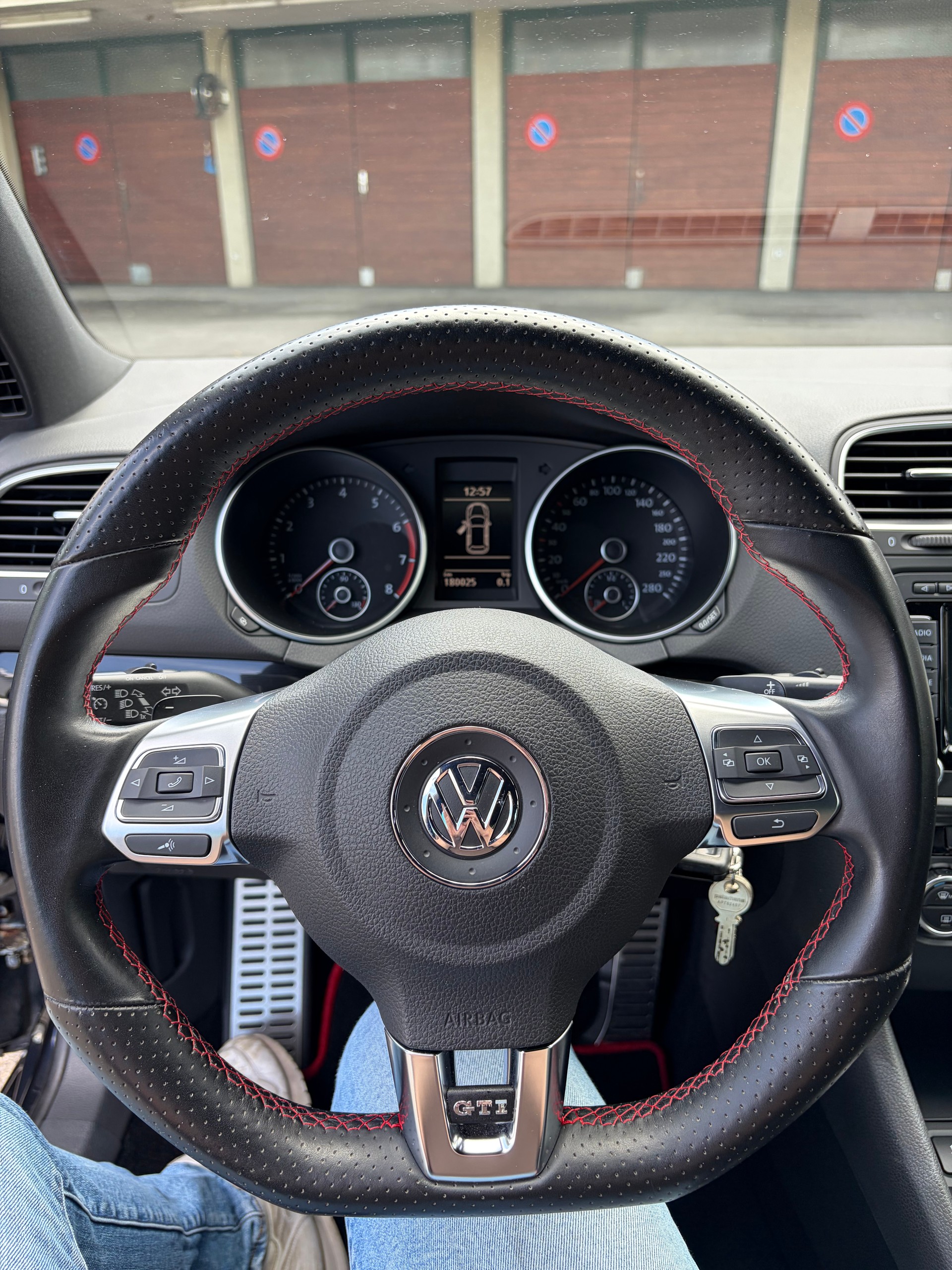 VW 2.0 TSI GTI DSG-image-12
