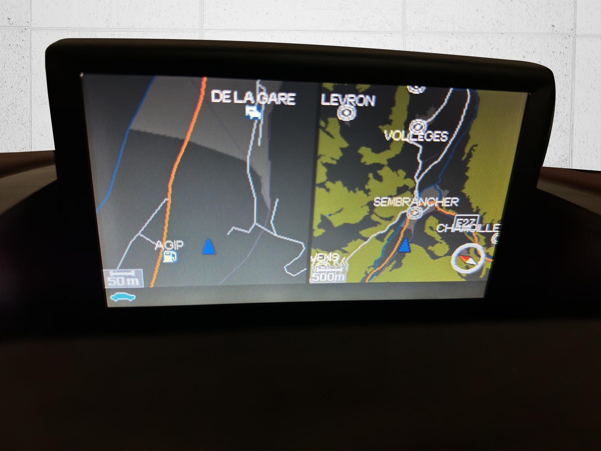 ASTON MARTIN DB9 Volante Touchtronic 2-image-13