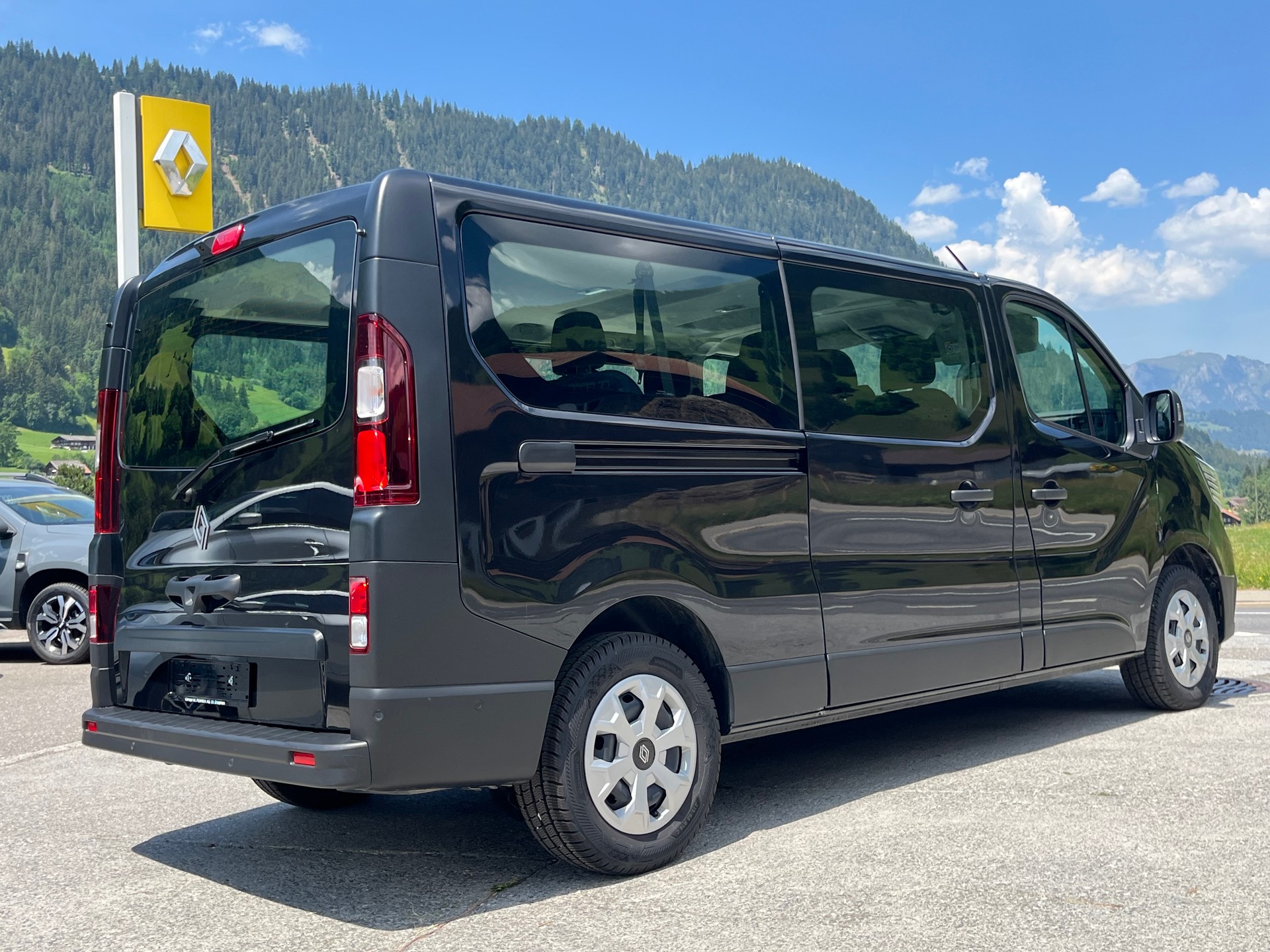 RENAULT Trafic Blue dCi 150 Grand Passenger Evolution EDC-image-5