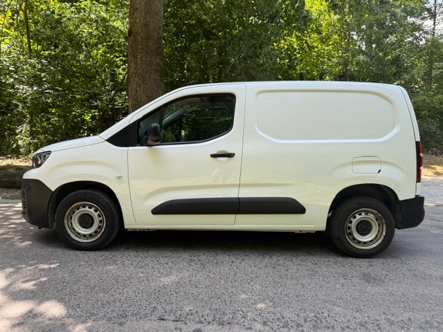 PEUGEOT Partner 1.5 Blue HDi s/s Premium 650kg-image-1