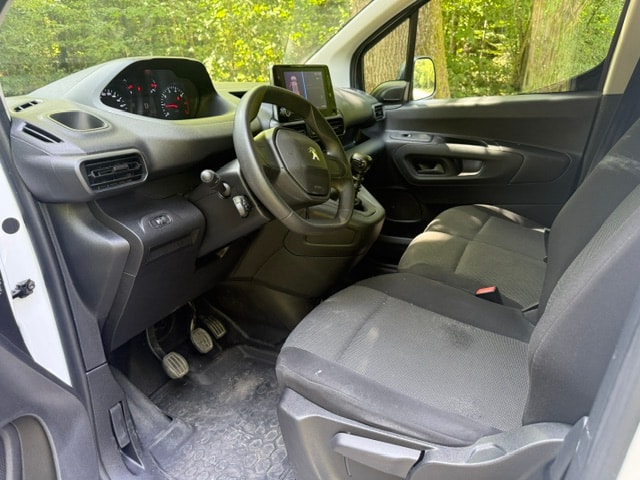 PEUGEOT Partner 1.5 Blue HDi s/s Premium 650kg-image-7