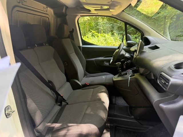 PEUGEOT Partner 1.5 Blue HDi s/s Premium 650kg-image-8