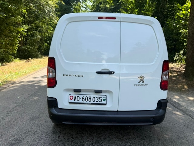 PEUGEOT Partner 1.5 Blue HDi s/s Premium 650kg-image-3
