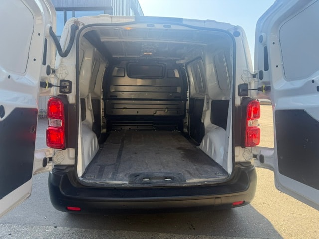 PEUGEOT Partner 1.5 Blue HDi s/s Premium 650kg-image-4