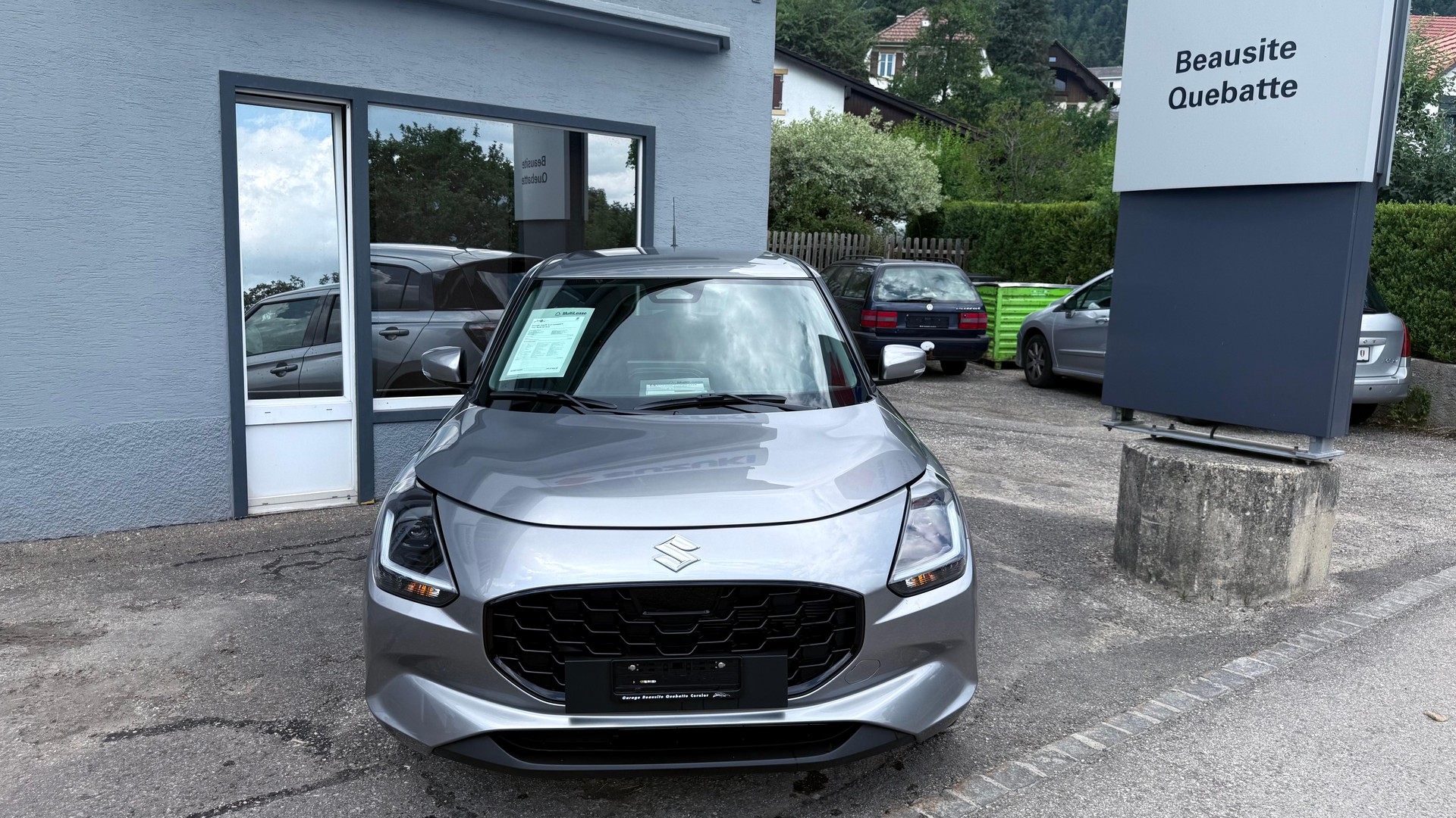 SUZUKI Swift 1.2 Compact Top Hybrid 4x4-image-0