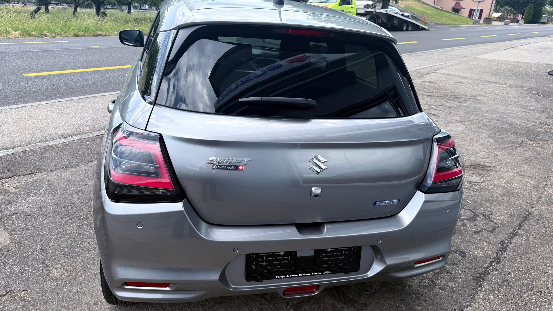 SUZUKI Swift 1.2 Compact Top Hybrid 4x4-image-3