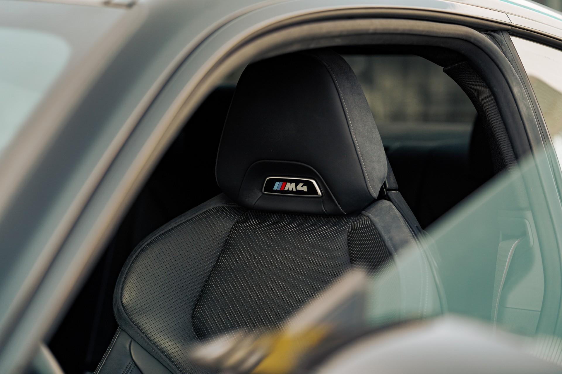 BMW M4 Competition xDrive-image-5