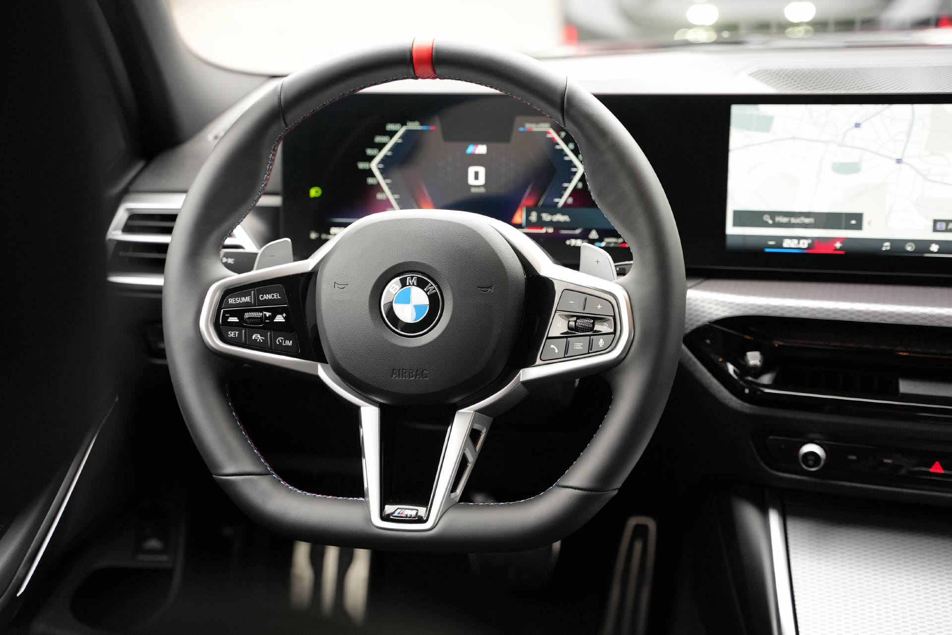 BMW M340i xDrive 48V Touring Steptronic M Sport-image-12