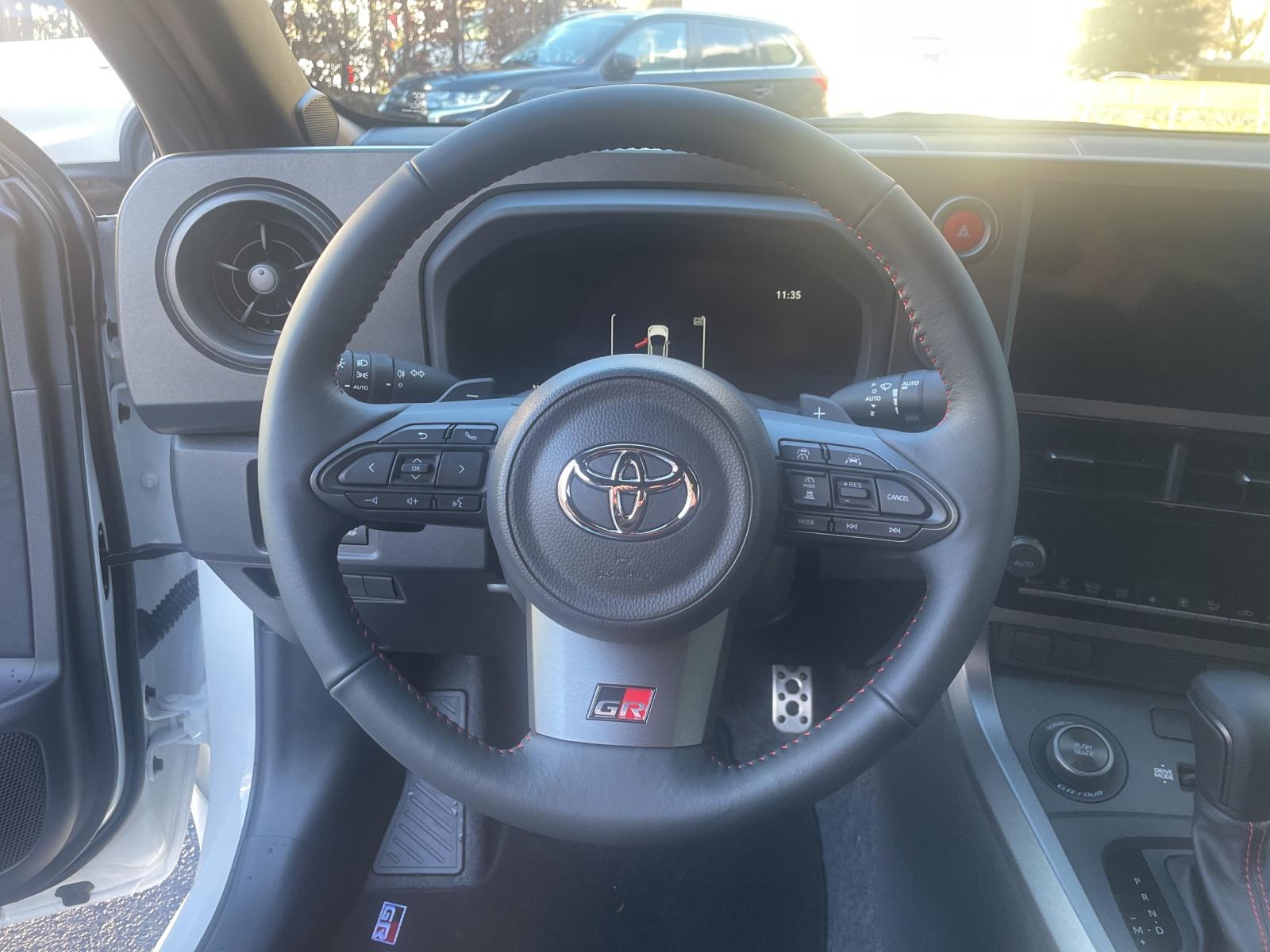 TOYOTA GR Yaris 1.6 Turbo Sport 4x4-image-10