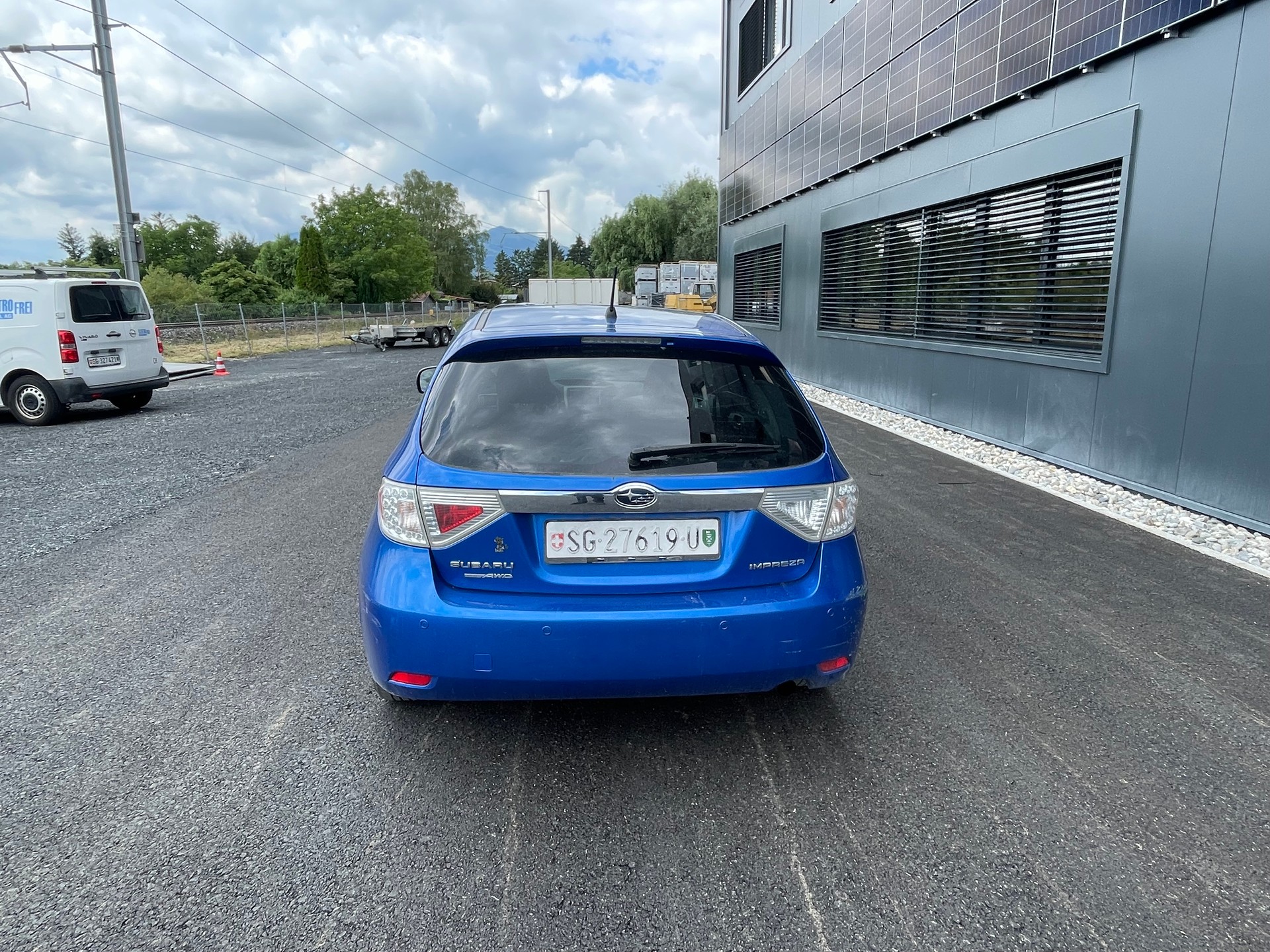 SUBARU Impreza 2.0R Swiss Automatic-image-3