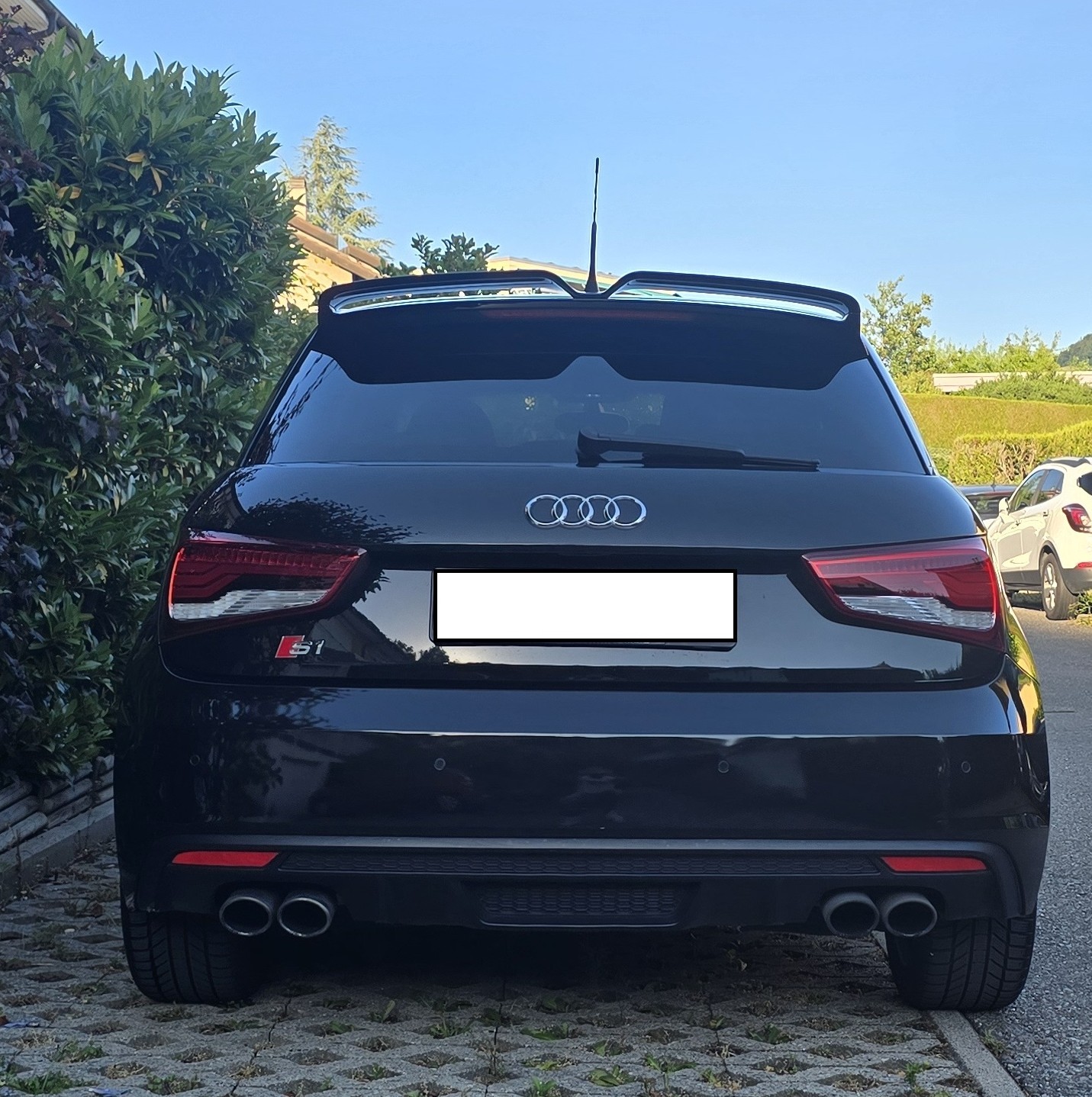 AUDI 2.0 TFSI quattro-image-1