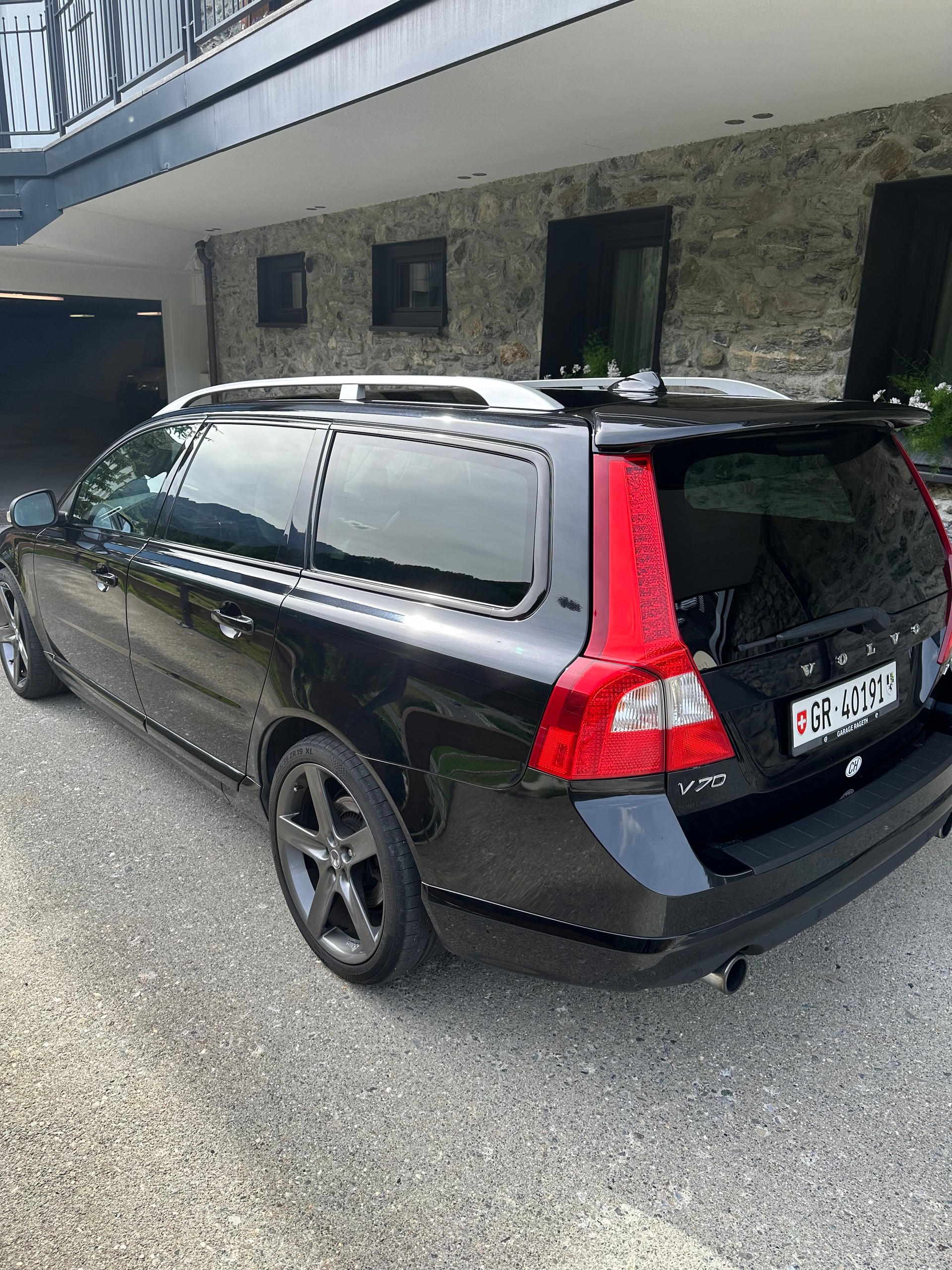 VOLVO 3.0 T6 Summum R-Design AWD by HEICO SPORTIV (Limited Edition)-image-1