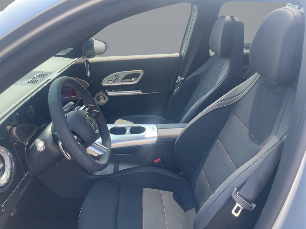MERCEDES-BENZ GLB 220 4MATIC-image-7