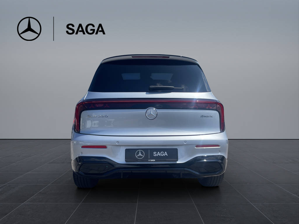 MERCEDES-BENZ GLB 220 4MATIC-image-4