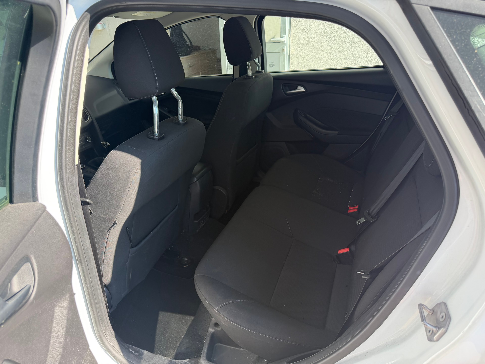 FORD Focus 1.0 SCTi Business-image-8