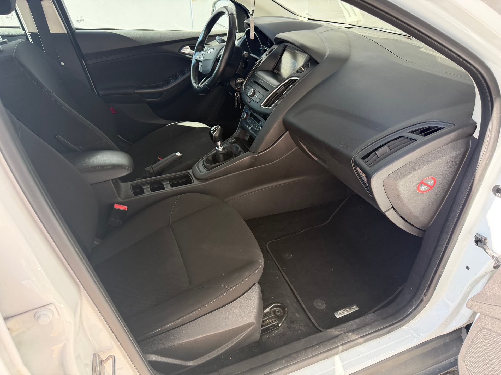 FORD Focus 1.0 SCTi Business-image-6