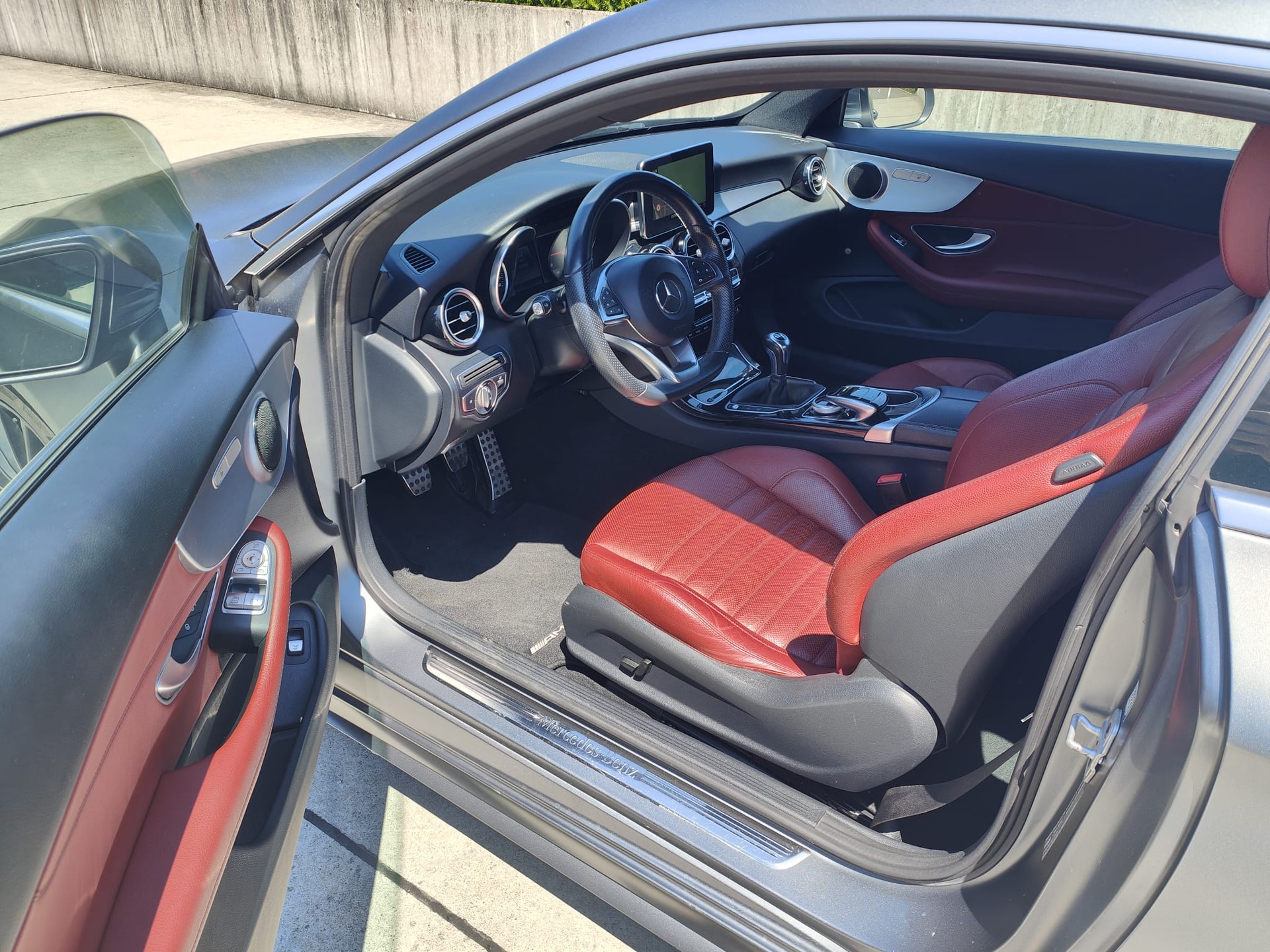MERCEDES-BENZ C 220-image-8