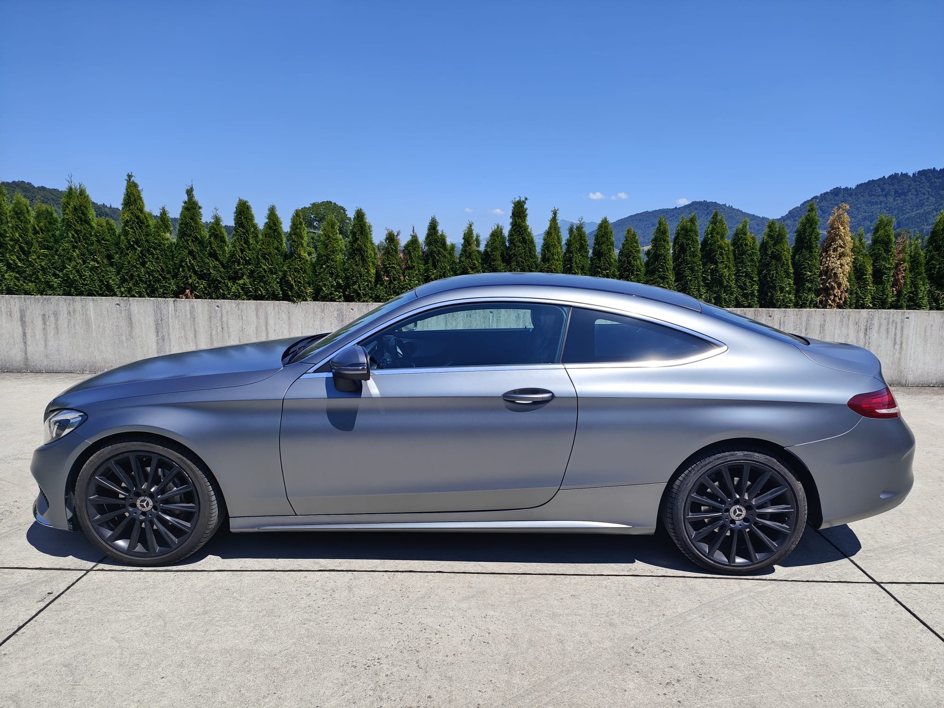 MERCEDES-BENZ C 220-image-0