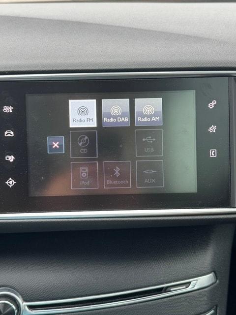 PEUGEOT 308 SW 2.0 BlueHDI Allure Automatic-image-13