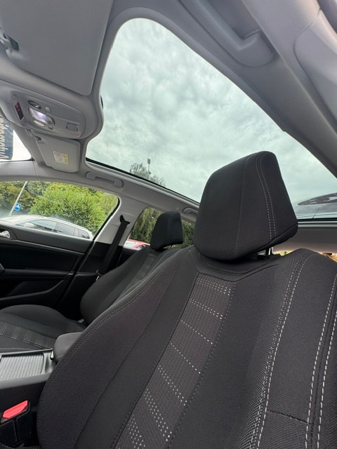 PEUGEOT 308 SW 2.0 BlueHDI Allure Automatic-image-23