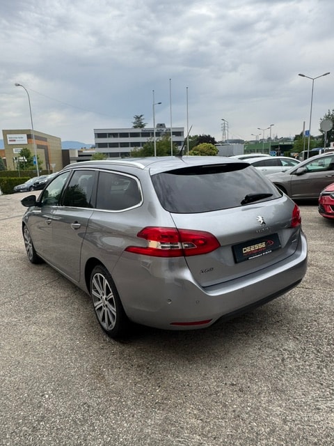 PEUGEOT 308 SW 2.0 BlueHDI Allure Automatic-image-4