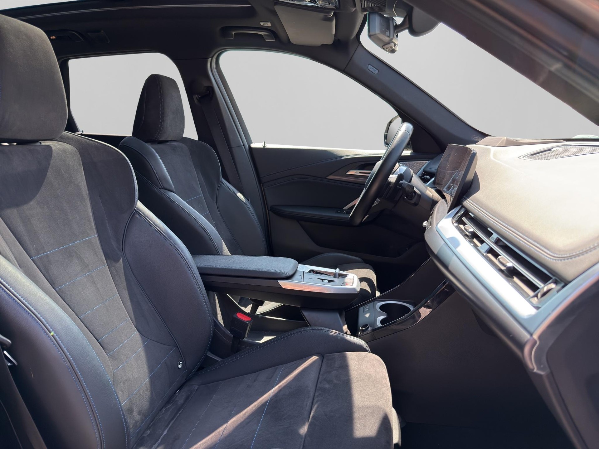 BMW X1 xDrive 23i MSport-image-15