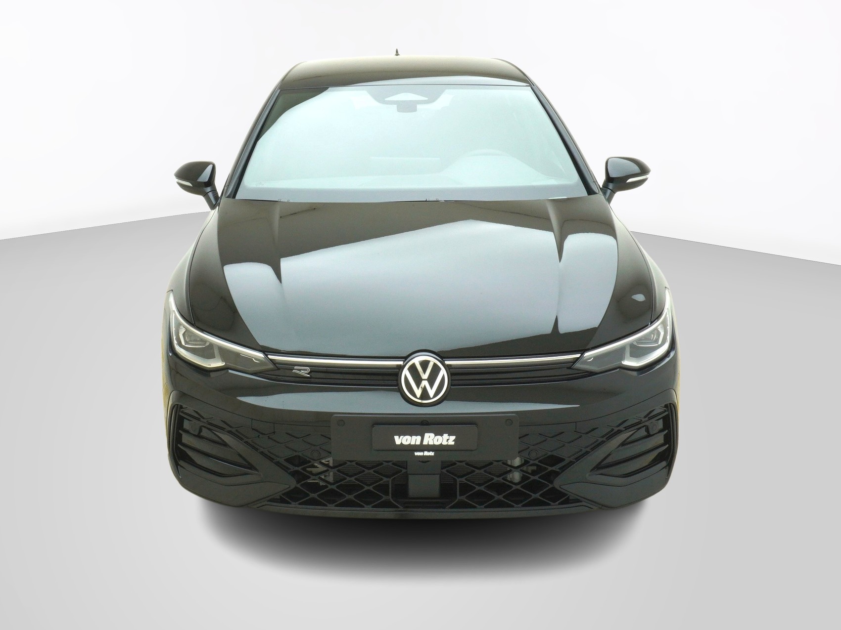 VW Golf VIII 2.0 TSI R-Line DSG 4Motion-image-5