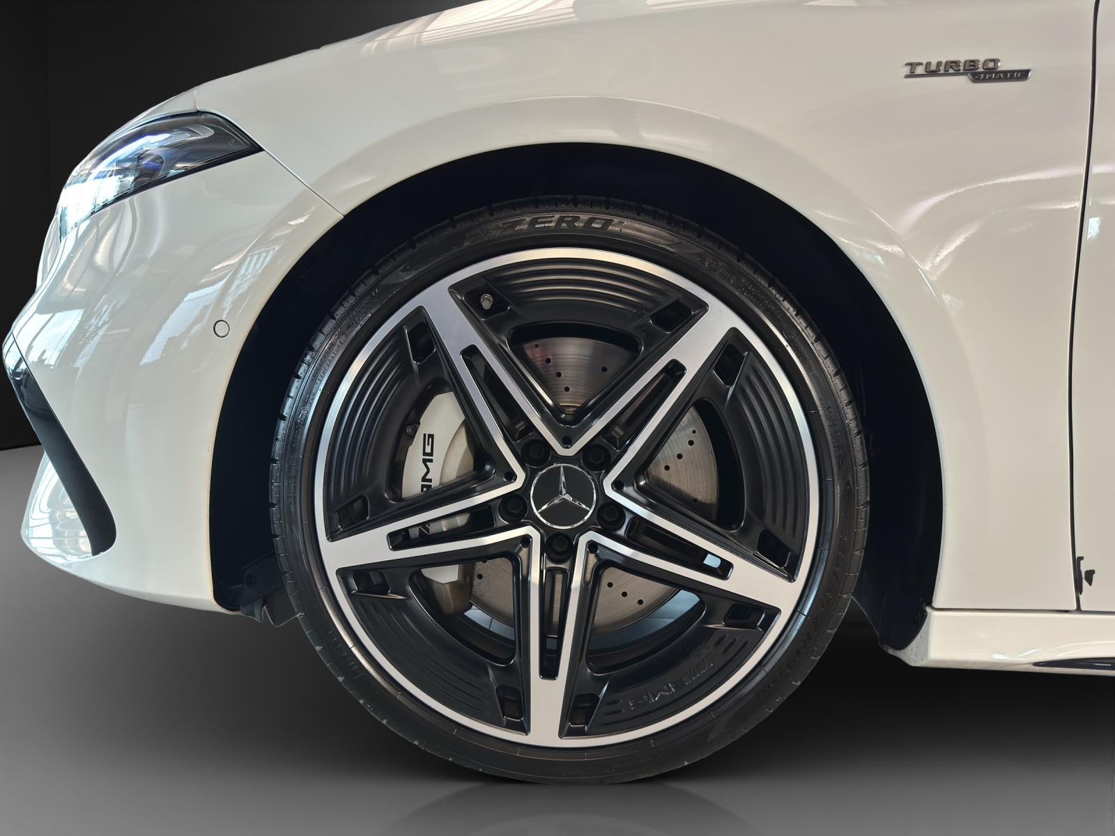 MERCEDES-BENZ A AMG 35 4Matic 8G-DCT-image-7