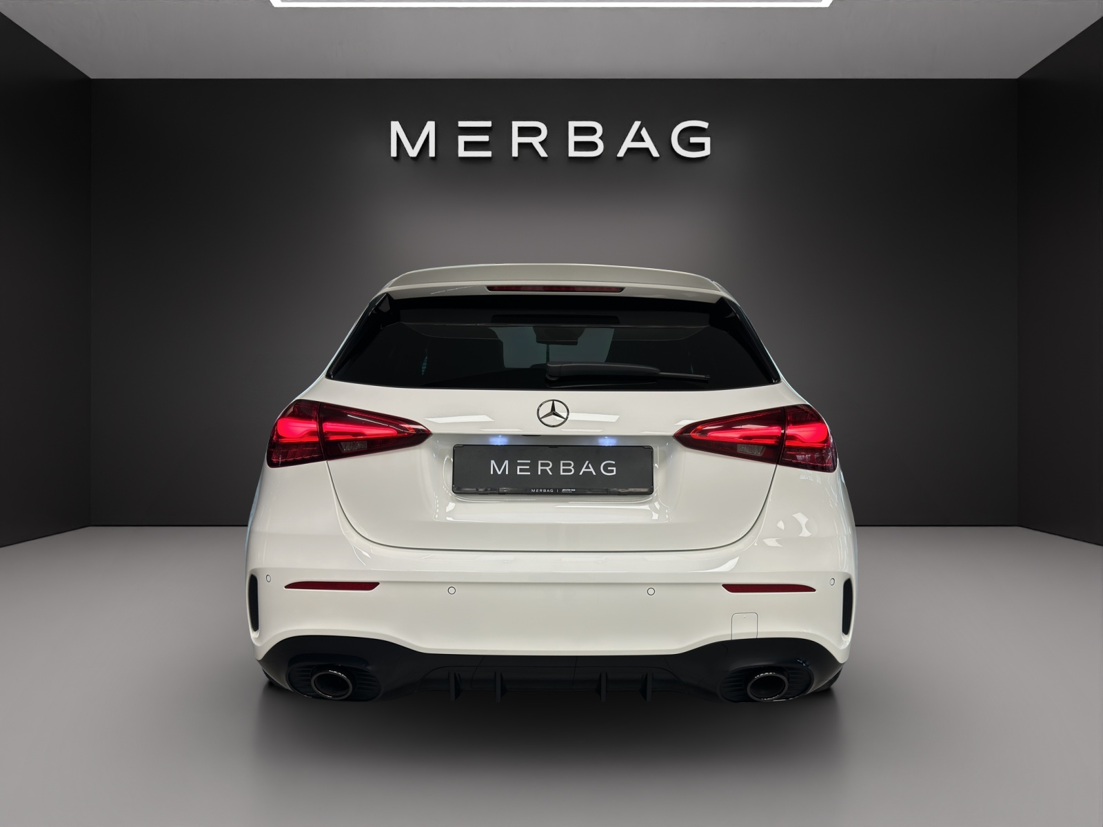 MERCEDES-BENZ A AMG 35 4Matic 8G-DCT-image-4