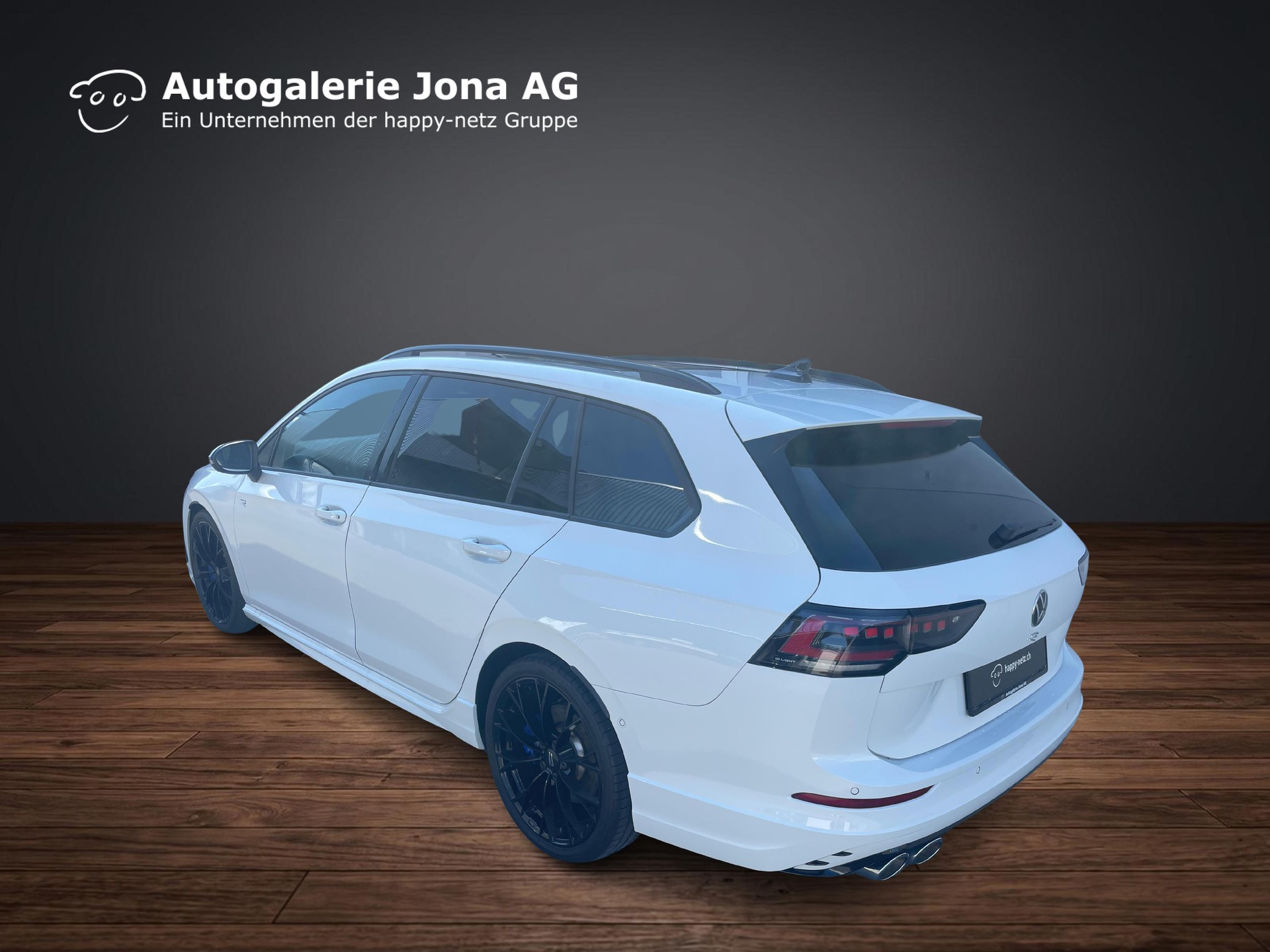 VW Golf VIII Variant 2.0 TSI R DSG 4motion-image-2
