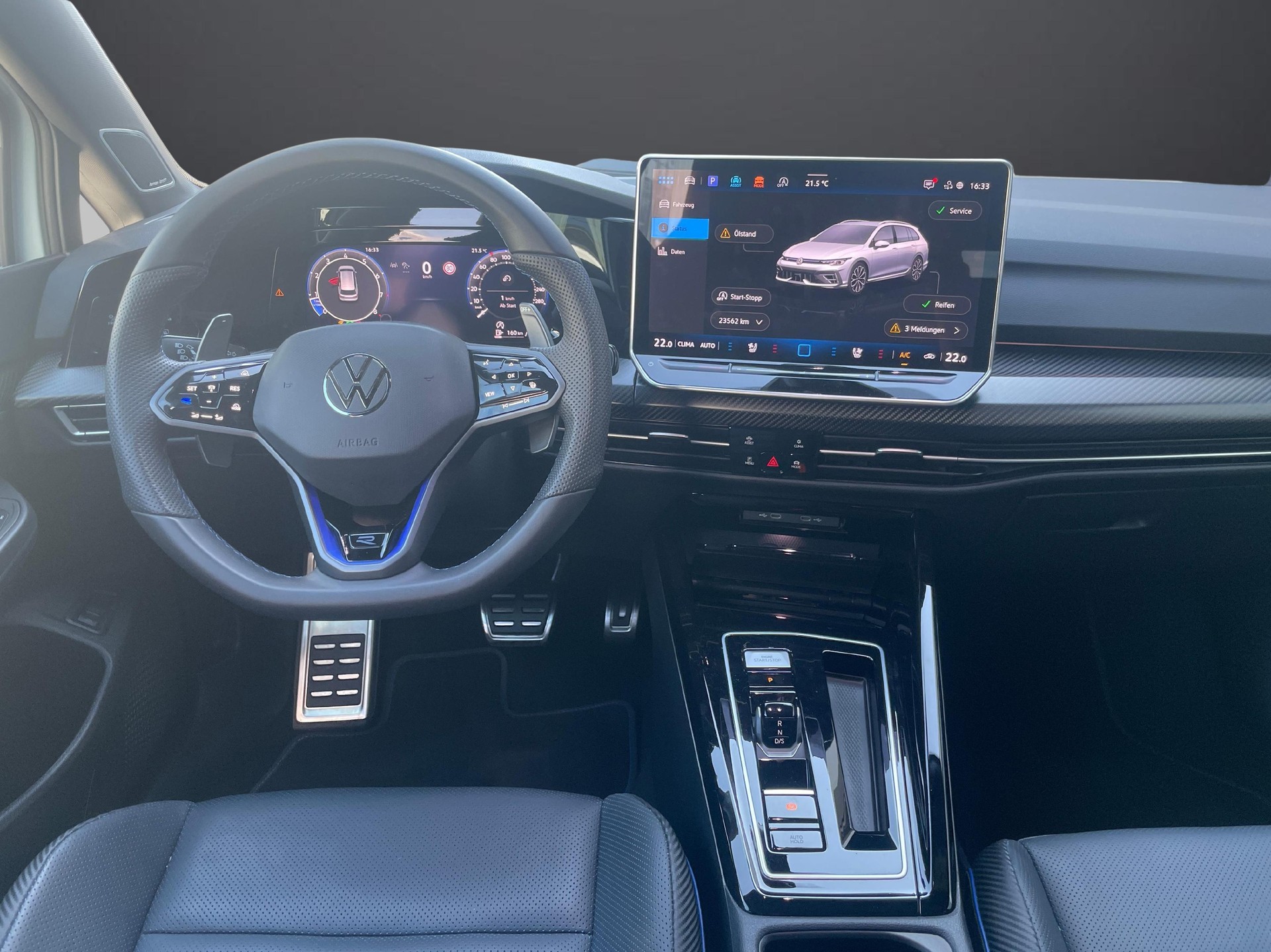 VW Golf VIII Variant 2.0 TSI R DSG 4motion-image-5