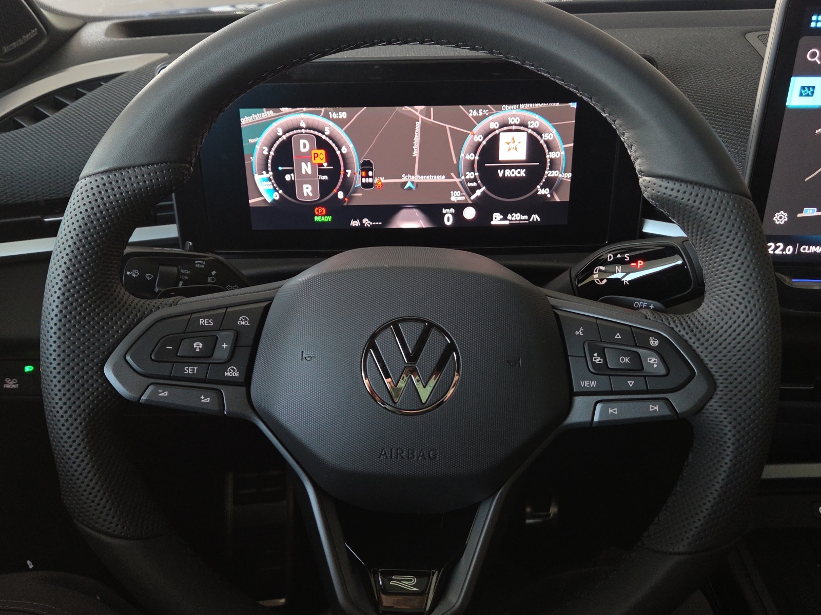 VW T-Roc 1.5 eTSI mHEV R-Line DSG-image-10